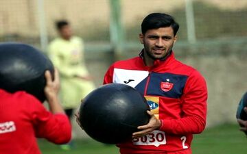 طعنه هم تیمی به شلوار بازیکن پرسپولیس