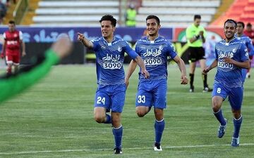  نورافکن ۲ سال دیگر با استقلال تمدید کرد