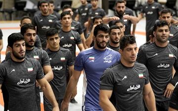مذاکره فوری/ حضور ۳ ایرانی در جام جهانی قطعی می شود؟