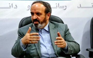 کسی نمی تواند به من بگوید مصاحبه کن یا نه!
