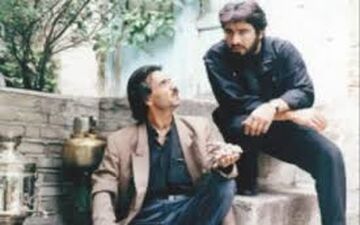 محمود دینی؛ بازیگر سریال آینه عبرت در کافه گالری دخترش