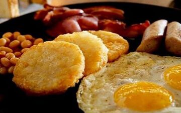 طرز تهیه هش براون؛ صبحانه‌ای خوشمزه و ترد به سبک آمریکایی