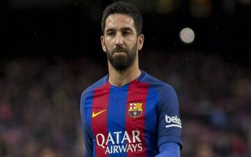 الهلال در پی جذب هافبک سابق بارسا