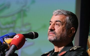  علت غیبت سرلشگر جعفری در مراسم تحلیف روحانی در مجلس