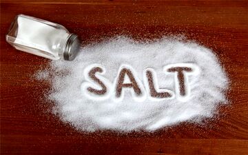 نمک دریا یا نمک تصفیه شده ؛ کدام بهتر است؟