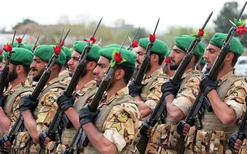 مراسم روز ارتش با حضور رئیس جمهوری آغاز شد