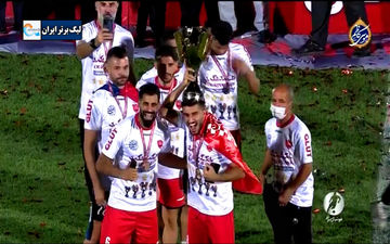 جشن قهرمانی پرسپولیس در لیگ برتر ایران + فیلم