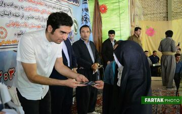 اختصاصی/ استقبال از حضور حافظ ناظری در ثلاث باباجانی به روایت تصویر 