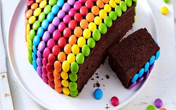 کیک شکلاتی در 15 دقیقه: طرز تهیه ساده‌ترین و سریع‌ترین کیک | فیلم