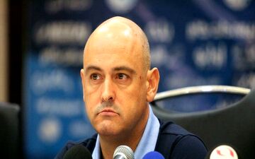  مربی استقلال: آلومینیوم فقط آمد تا دفاع کند