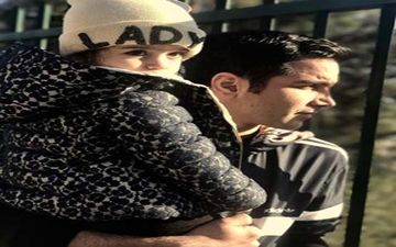 عکسی دیدنی از محسن یگانه و دخترش