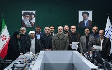 حضور قالیباف در مجلس/ اعضای هیئت رئیسه سوگند یاد کردند 