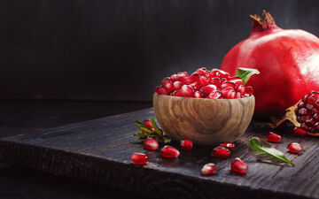 میوه پاییزی‌ای که برای درمان کبد چرب معجزه می‌کند