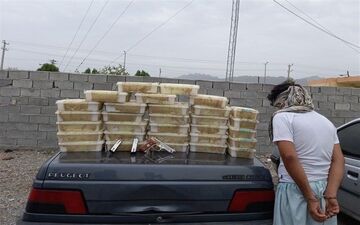 قاچاقچی فراری مواد مخدر ‌در زاهدان زمین‌گیر شد‌ 