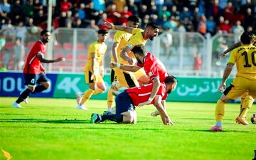 نوار پیروزی‌های شاگردان مورایس مقابل نساجی پاره شد/ سپاهان بالاخره در زمین امتیاز از دست داد 