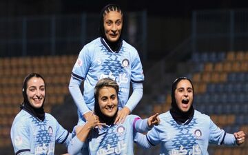 هت‌تریک افسانه چترنور؛ ستاره گل‌گهر در شب طوفانی سیرجانی‌ها