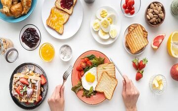 چند کالری برای صبحانه بخورم؟

