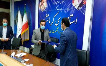 
انعقاد تفاهم نامه همکاری مدیرکل امور اجتماعی استانداری و مدیر سازمان بسیج حقوقدانان استان کرمانشاه