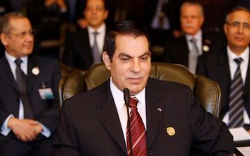 زین العابدین بن علی درگذشت
