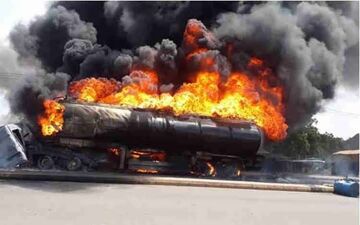 انفجار تانکر سوخت در اسلام‌آباد‌غرب سه مصدوم بر جای گذاشت 

