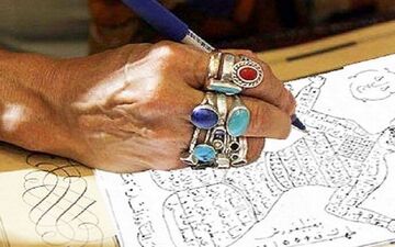 دختر مشهدی:پدرم با جن ها حرف می زند!