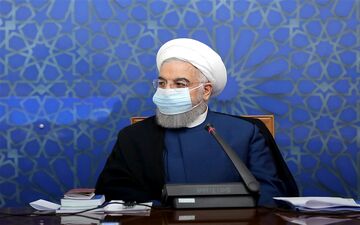 روحانی: صادرکنندگان و واحدهای تجاری متعهد به سیاست‌های تجاری کشور مورد حمایت دولت هستند

