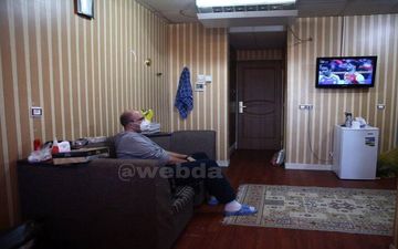 تماشای دربی در قرنطینه دانشجویان بازگشته از چین + عکس