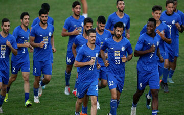 بهترین بازیکن استقلال در نیم فصل اول