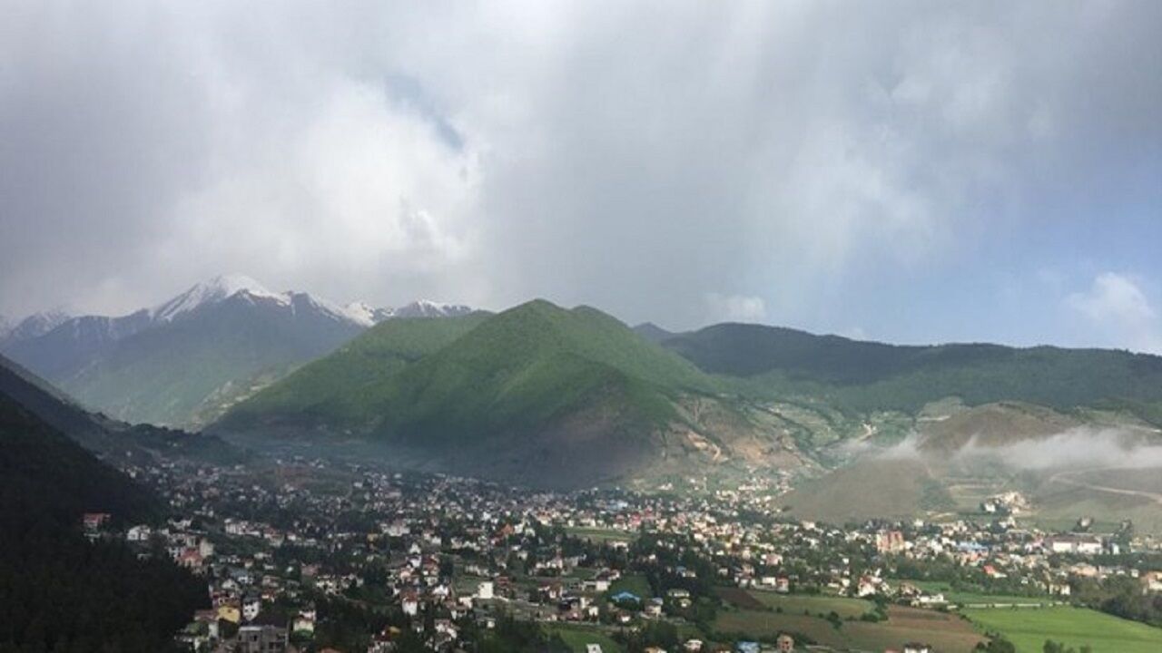 مردم این شهر تابستان را نمی‌شناسند/ آلپ ایران با یخچال‌های ۶۰ میلیون ساله 