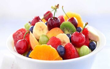 چه میو‌ه‌هایی برای کاهش وزن مفیدند؟

