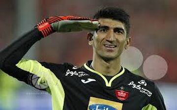  عذرخواهی علنی سنگربان شماره یک پرسپولیس از هواداران 