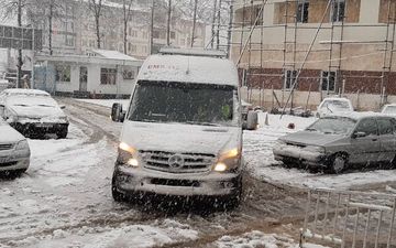 
امدادرسانی به ۱۰۳ مصدوم حوادث برف گیلان