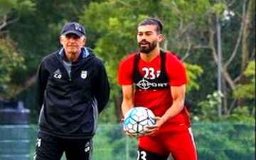 عکس جنجالی رامین رضاییان و تیم بانوان ملوان