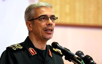 اقدامات فرهنگی دفاع مقدس نباید تحریف شود