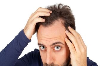 راه‌حل یک هکر زیستی مشهور برای توقف ریزش موی ارثی
