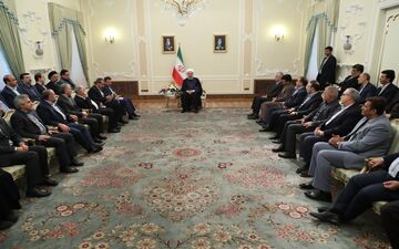 هدف از ایجاد پیام رسان های داخلی رفع انحصار است