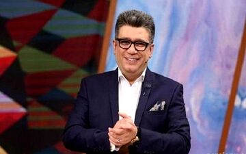 تصویری از رضا رشیدپور با مو و محاسن سفید در تولد ۴۴ سالگیش