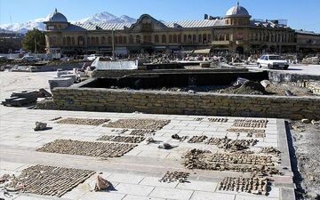 عکس/ کشف آثار باستانی با قدمت ۲۵۰۰ ساله