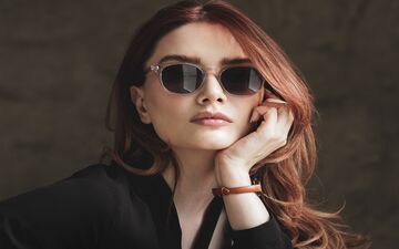 ۷ اکسسوری جذاب پاییز ۲۰۲۴ که استایل شما را جذابتر میکند
