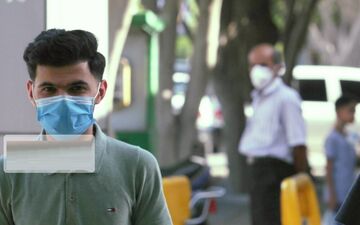 استفاده همگانی از ماسک زنجیره کرونا را قطع می‌کند