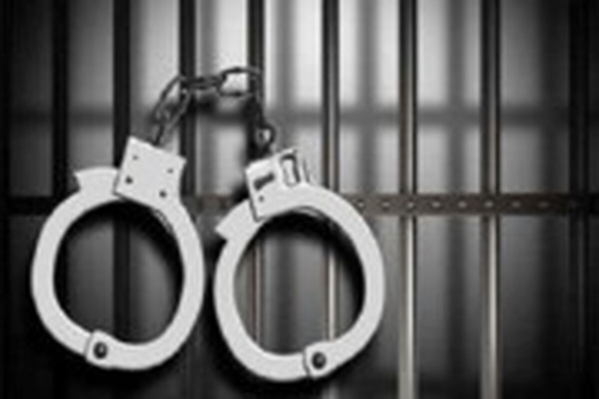 2 مرد خبیث برق شاهین شهر را قطع کردند ! / آنها خسارت زیادی زدند
