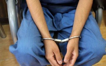 دوستم زنم را آزار داد، او را کشتم
