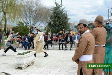 تصاویری زیبا از اجرای مراسم یاسوجی ها در کرمانشاه پایتخت آیین های نوروزی
