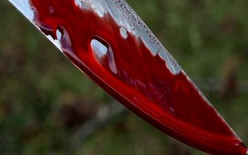 قرار بود ازدواج کنیم که او را با مرد غریبه دیدم ؛ برای تلافی او را به محلی خلوت کشاندم و نقشه شومم را اجرا کردم