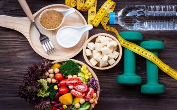 بعد از تمرین ورزشی چه چیزی باید بخوریم؟

