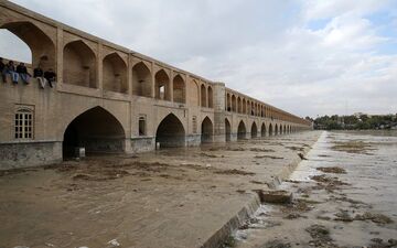 
زاینده‌رود زنده می‌شود + جزئیات
