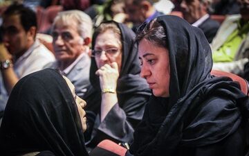 بازیگران همچنان در بهت درگذشت عارف لرستانی  + تصاویر