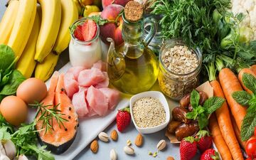 کاهش سریع قند خون با ۱۷ خوراکی طبیعی 