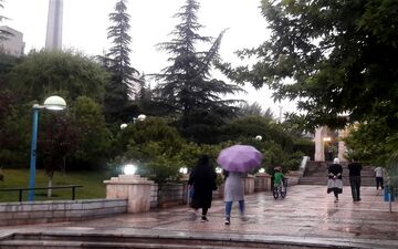  رگبار و صاعقه در ۱۳ استان کشور/ باران بهاری در تهران