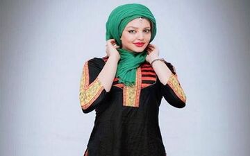 پوشش و لباس عجیب گلنار بایبوردی؛ بازیگر دورگه ایرانی هندی (عکس)